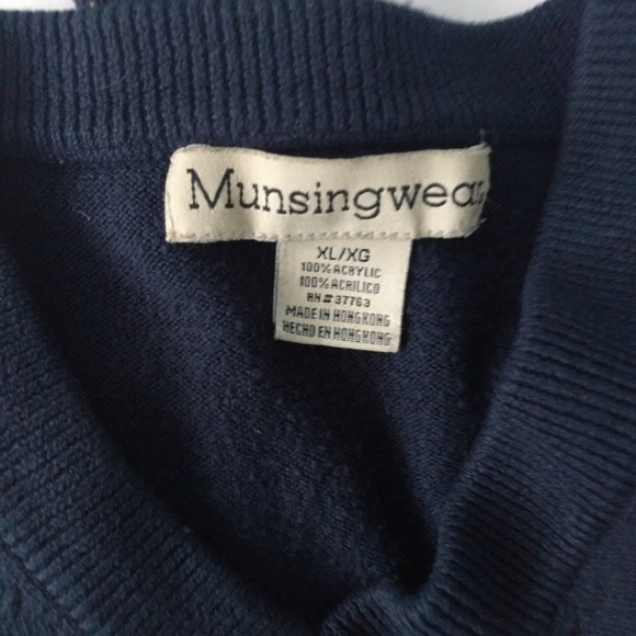 Vintage men's v neck sweater - Picture 5 of 5